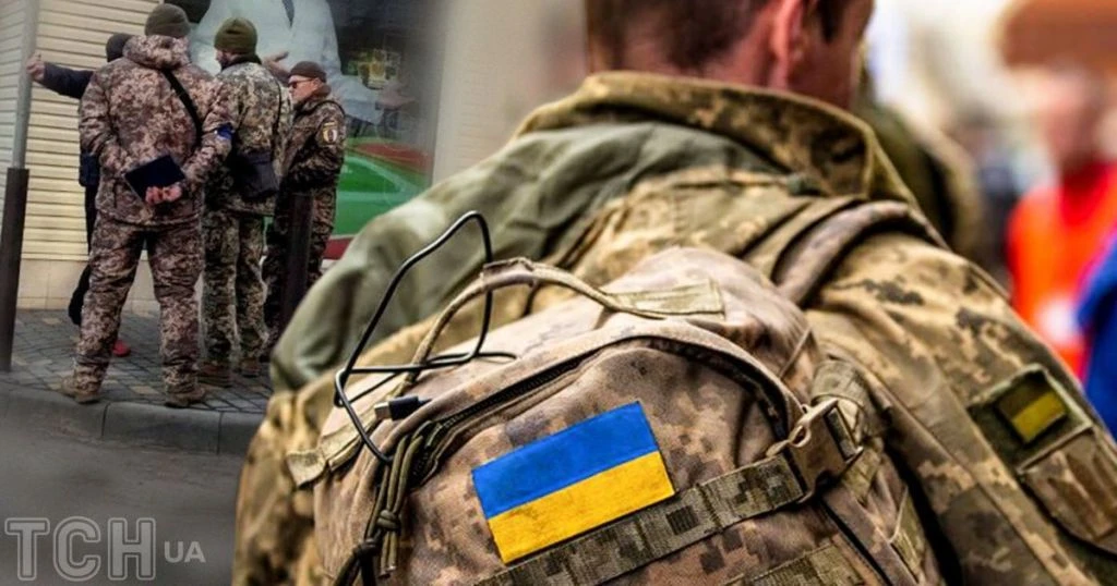 На Вінниччині заблокували авто ТЦК і побили військового: що сталося
