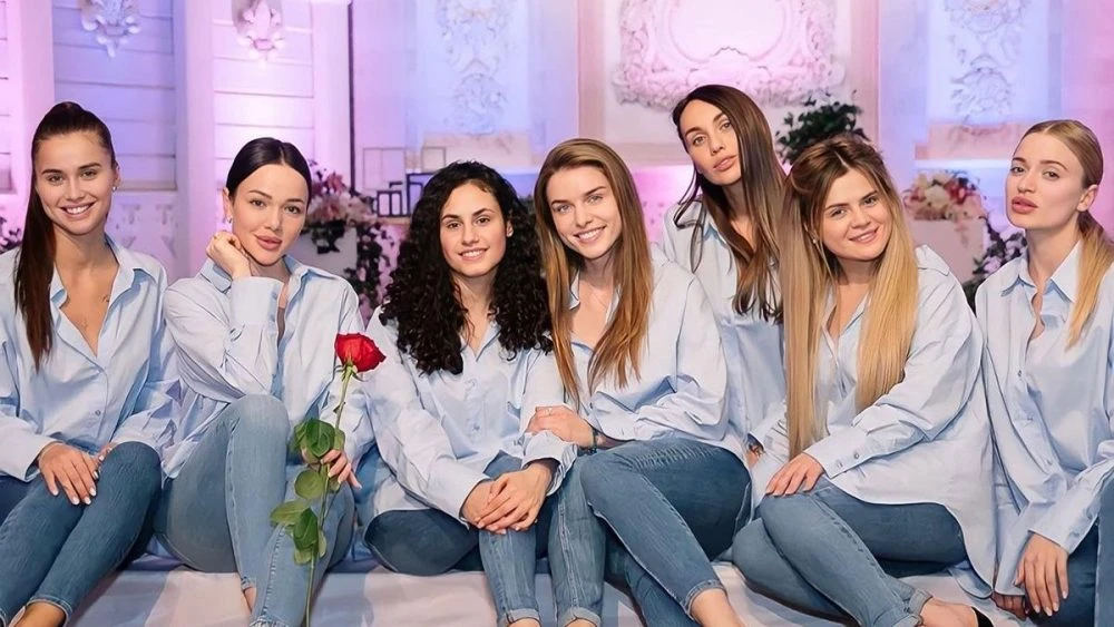 Холостяк 12 учасниці: склад, фінал і долі дівчат