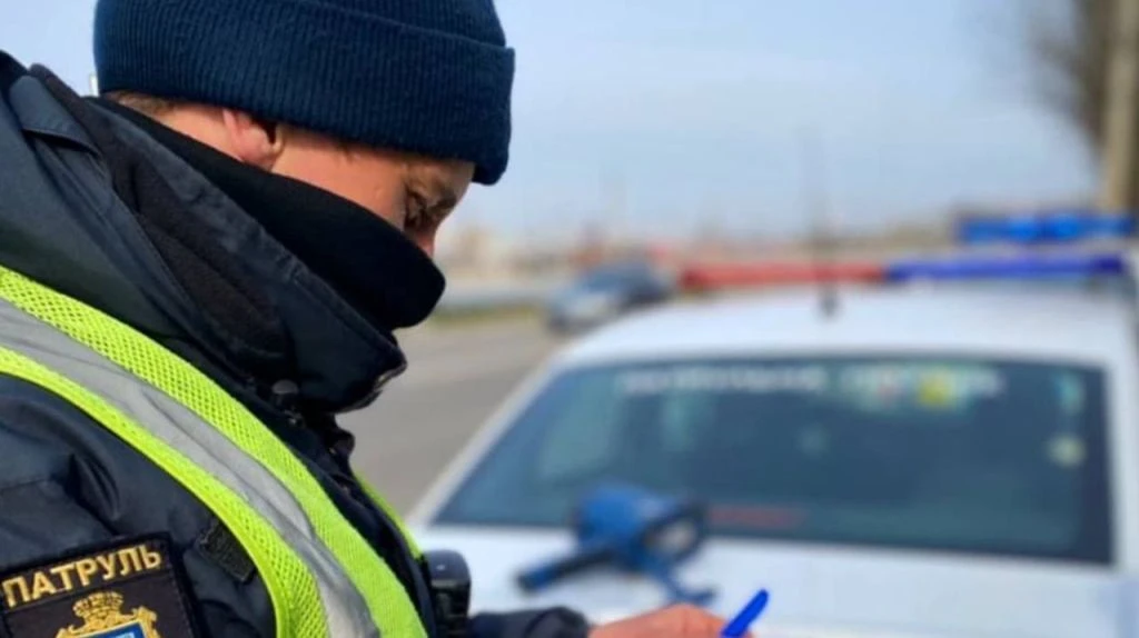 Поліція не може просто так оглядати багажник: коли водій має право вимагати пояснення